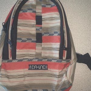Dakine bag small